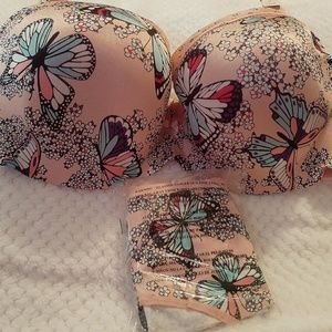 Bra and matching underwear